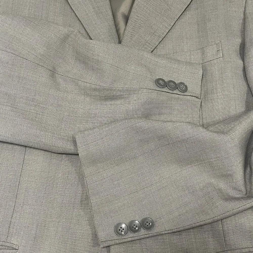 Navdeep Grey Striped Suit Set 3 Button Ventless Blazer Pleated Size 42 (31x29)